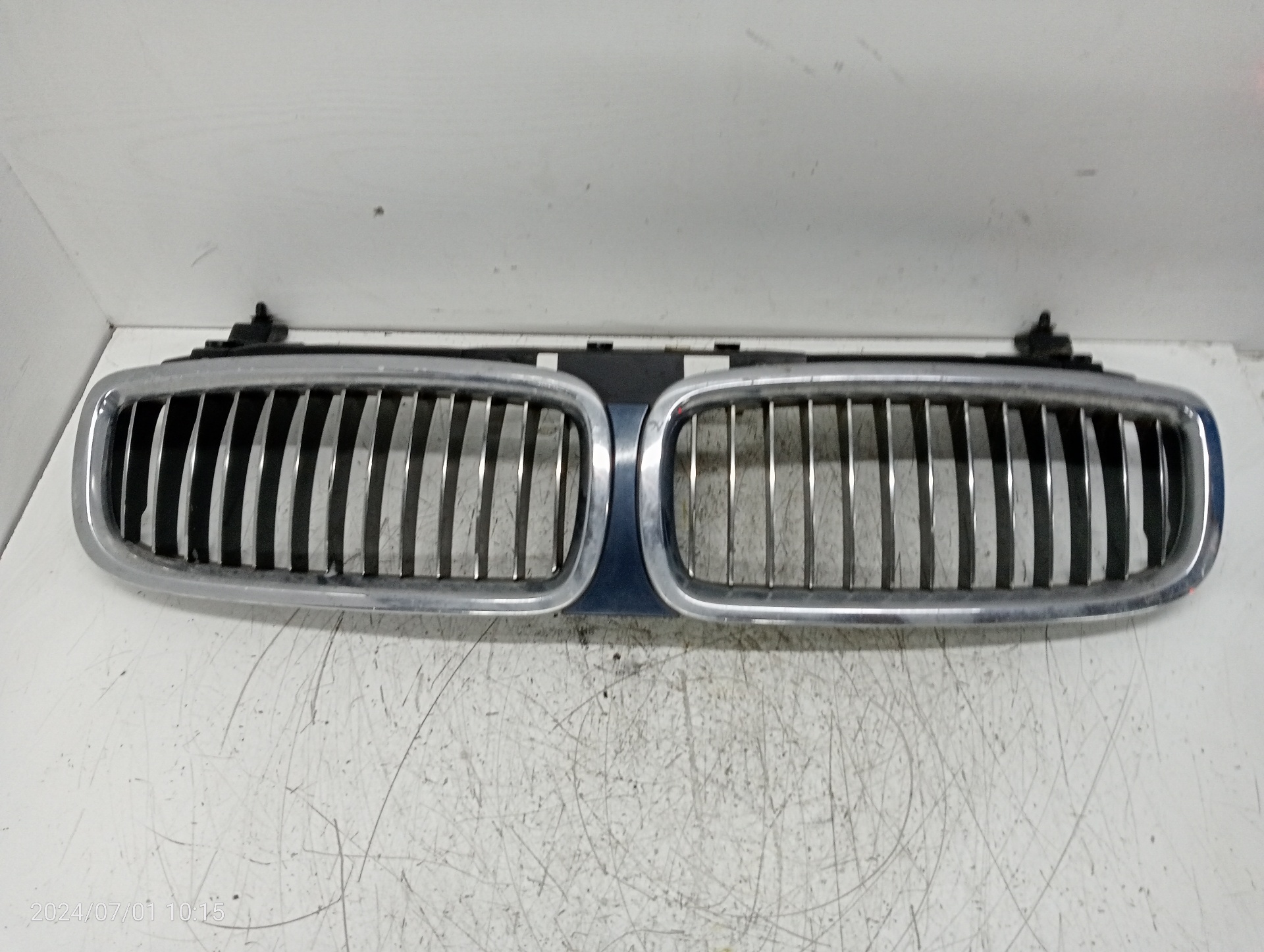 BMW 7 Series E65/E66 (2001-2008) Calandre 51137037727 26481953