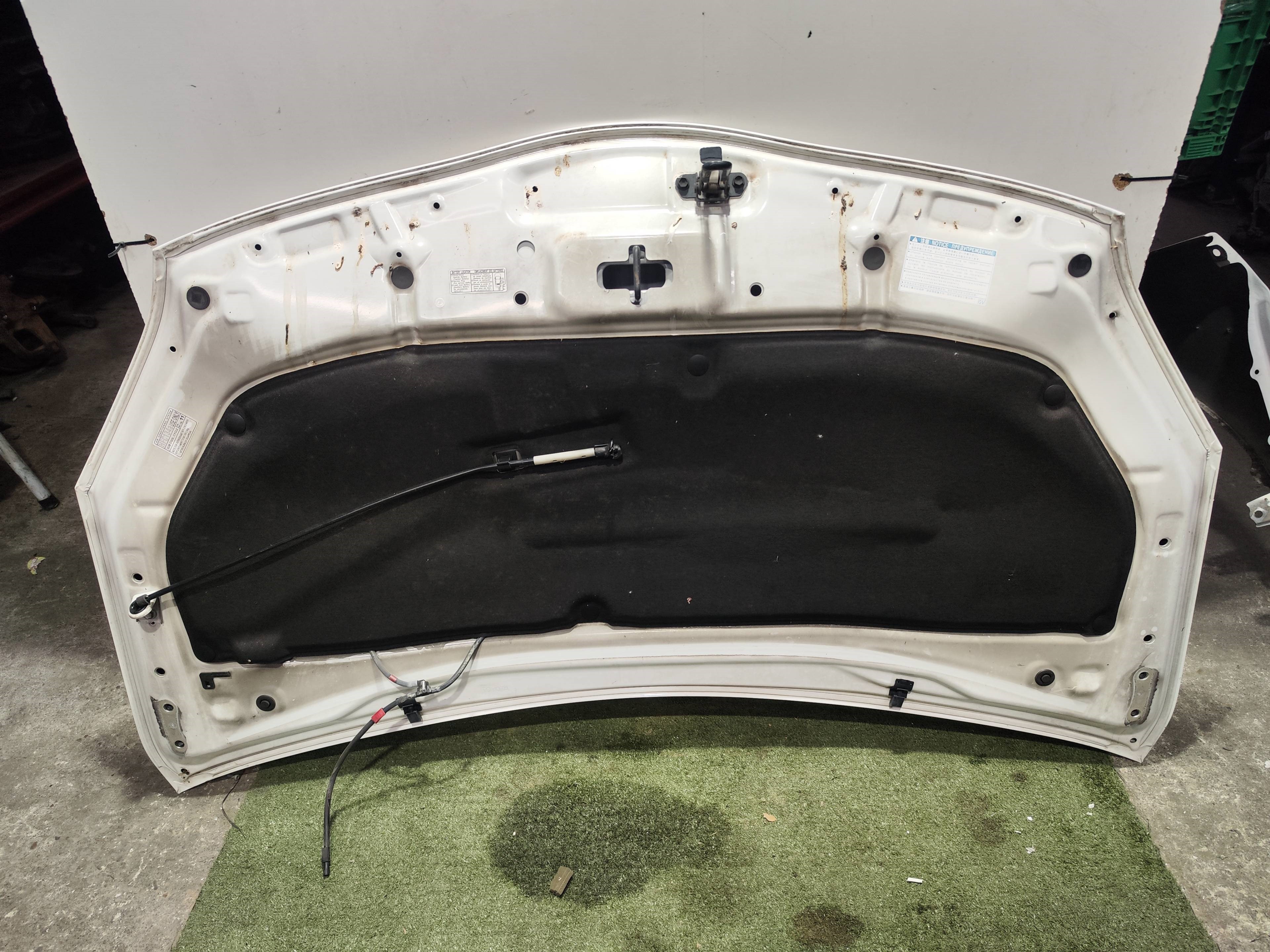 TOYOTA Prius 3 generation (XW30) (2009-2015) Капот 22542577