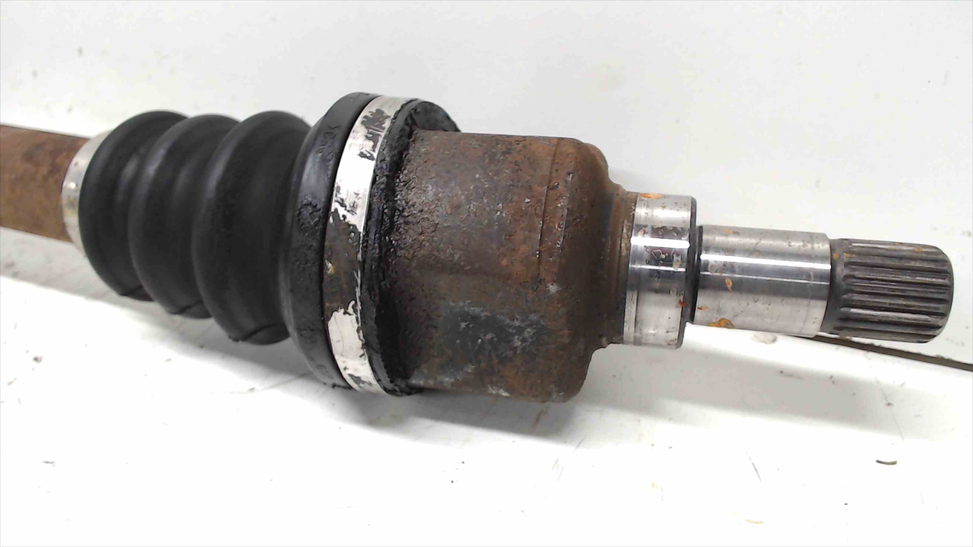 SKODA 307 1 generation (2001-2008) Front Left Driveshaft 9636786780, NFUTU5JP4 24685005