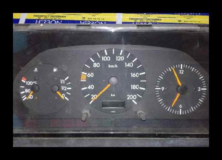 MERCEDES-BENZ Sprinter 1 generation (903) (1995-2006) Speedometer MB0001425301 25698126