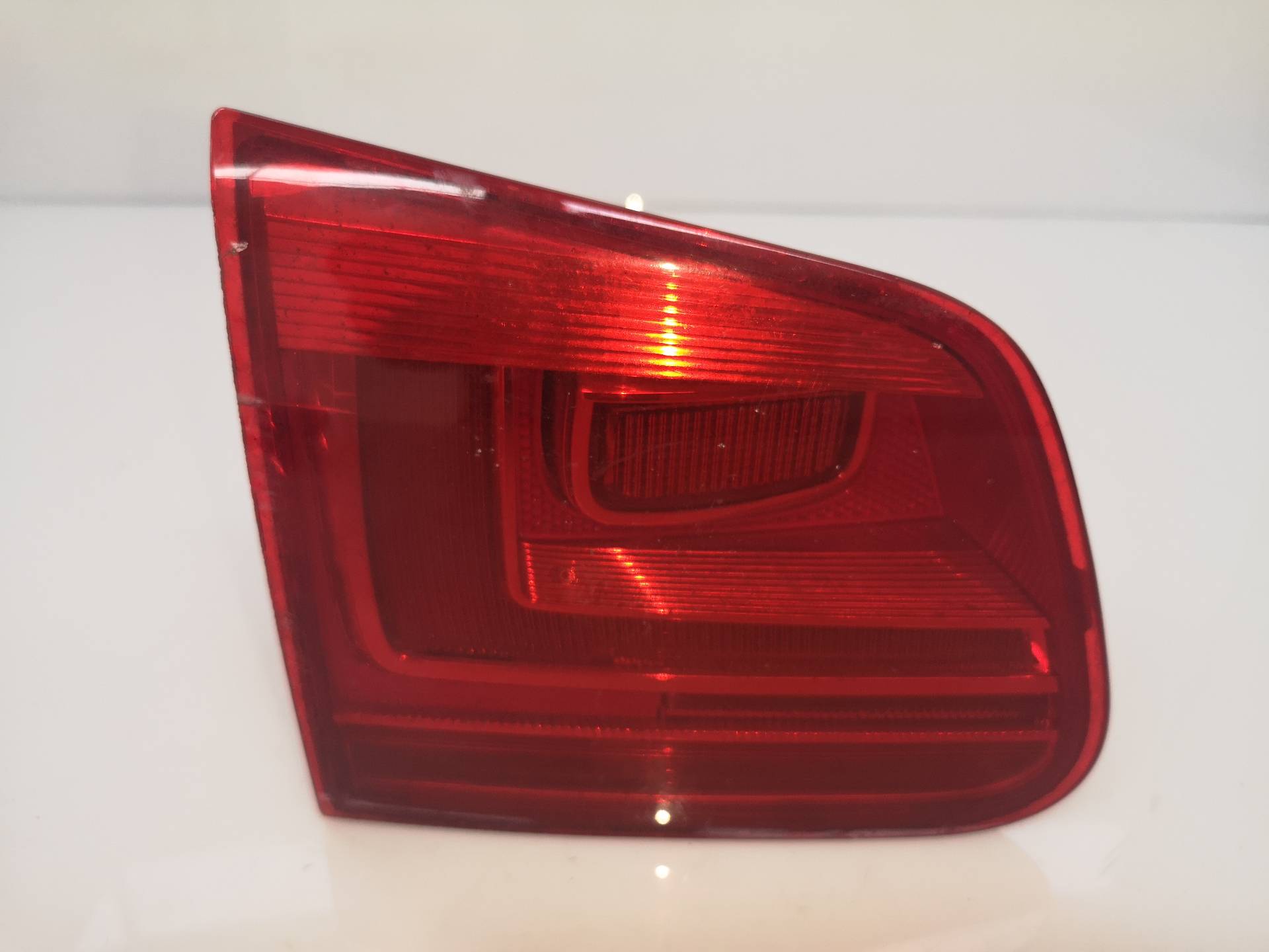 VOLKSWAGEN Tiguan 1 generation (2007-2017) Rear Left Taillight 26003982