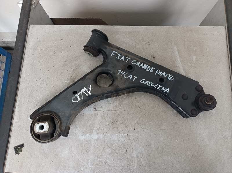 FIAT Grande Punto 1 generation (2006-2008) Främre höger arm 34105,C560 26551472