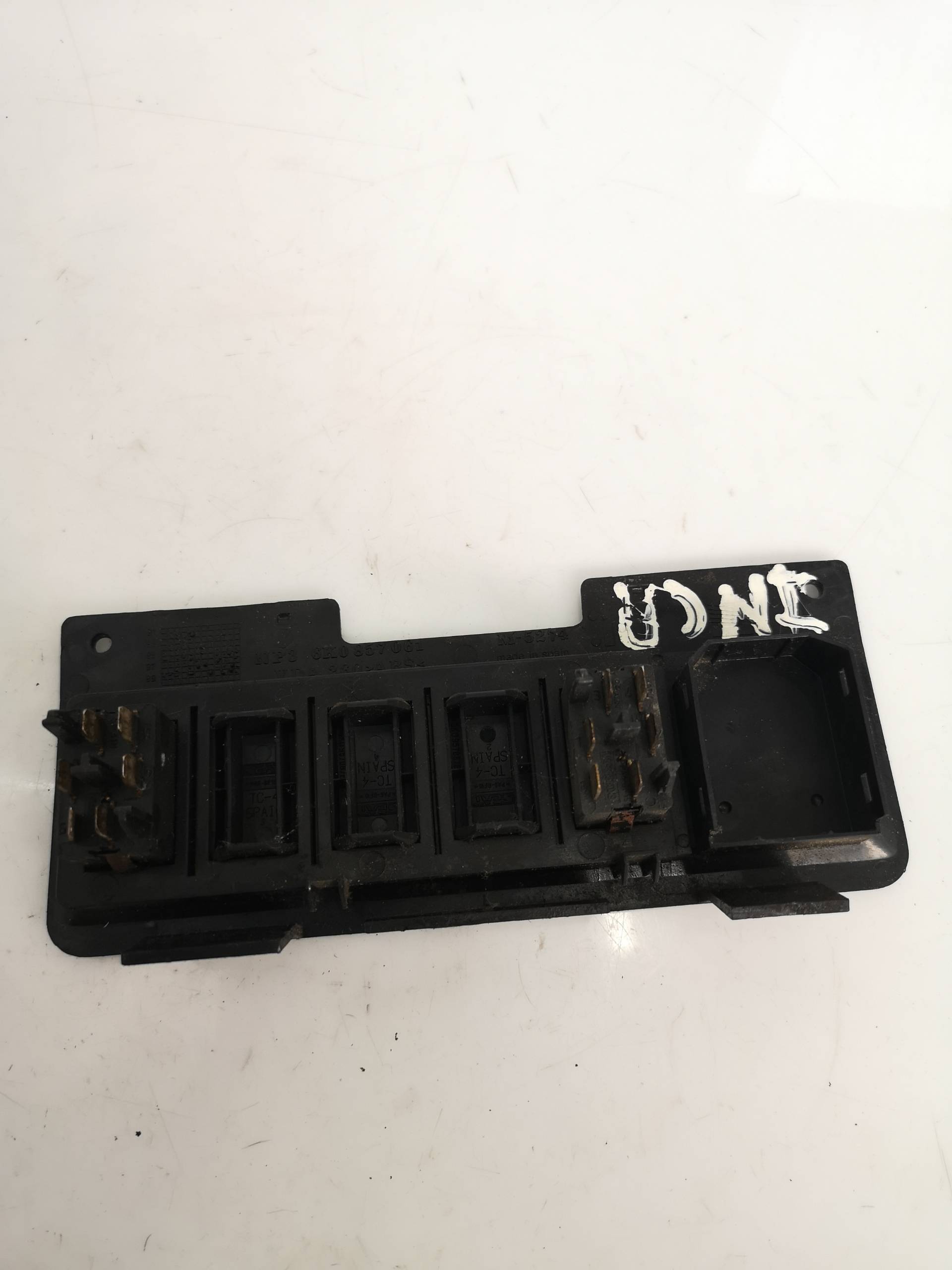 SEAT Inca 1 generation (1995-2000) Switches 6K0857061 26012415