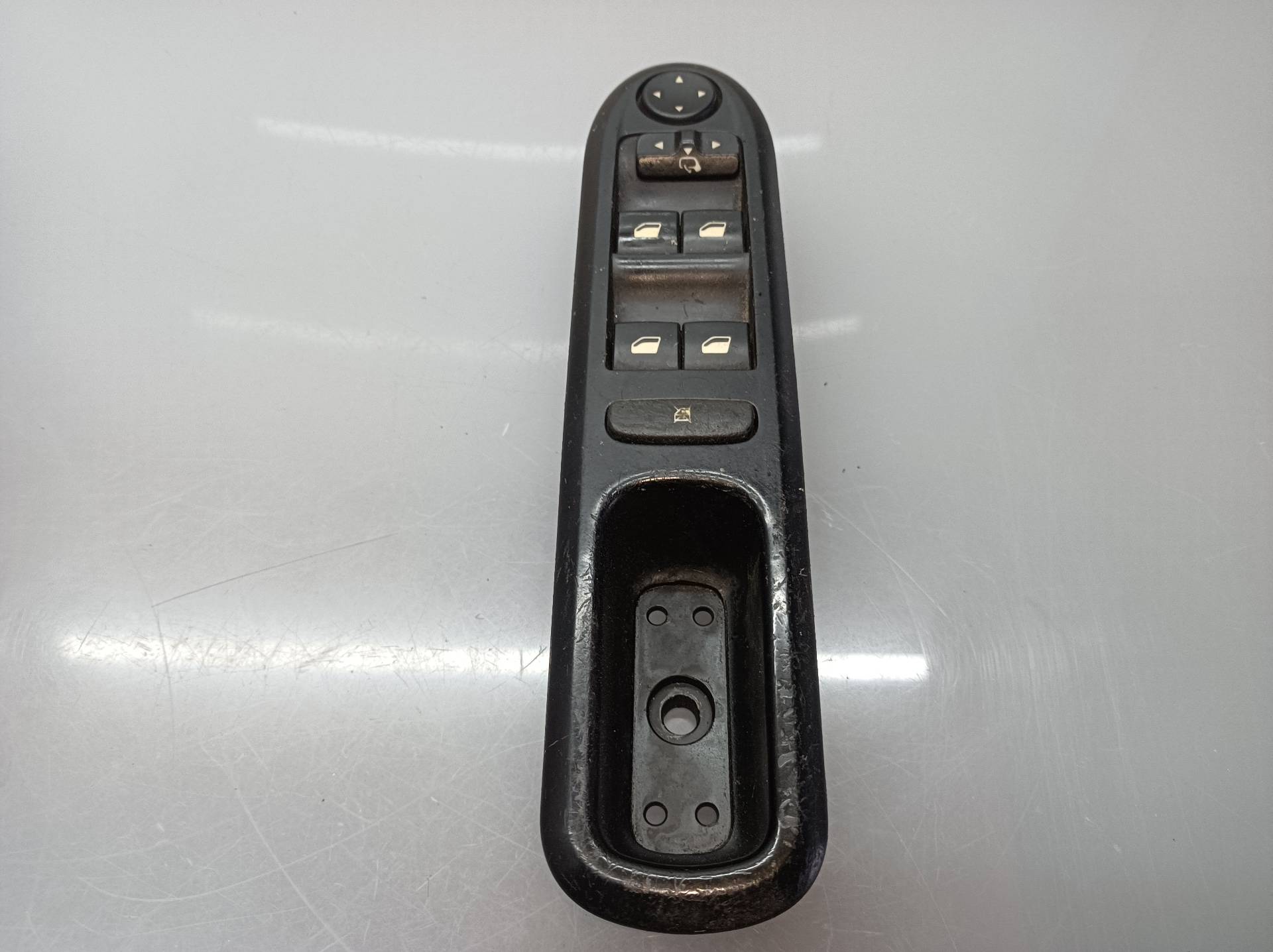 PEUGEOT 407 1 generation (2004-2010) Кнопка стеклоподъемника передней левой двери 96468704XT 24552002