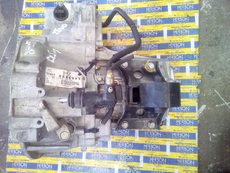 NISSAN Almera Tino 1 generation  (2000-2006) Коробка передач 8E069VT 25989980