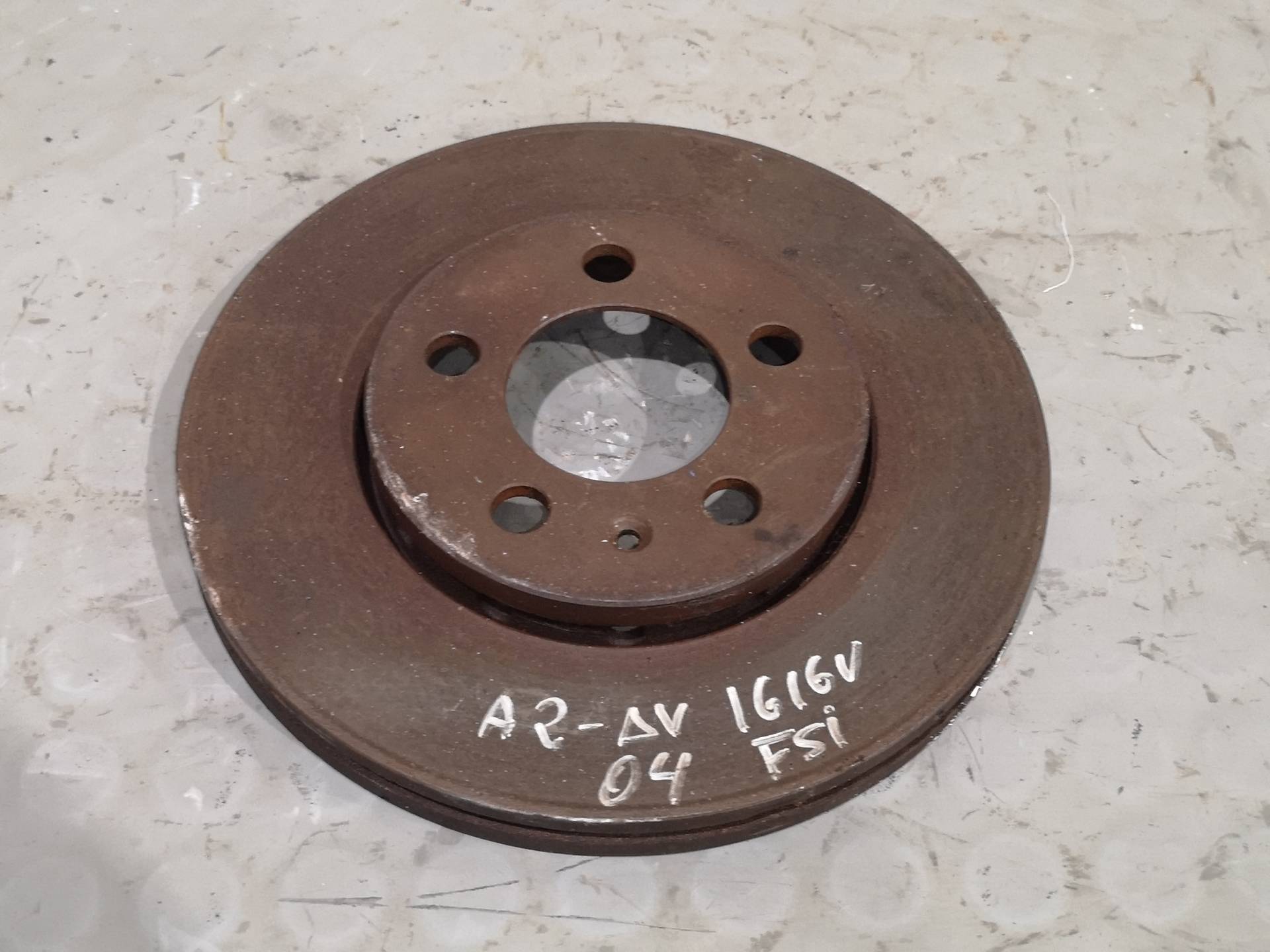 AUDI A2 8Z (1999-2005) Disque de frein avant droit 26003676