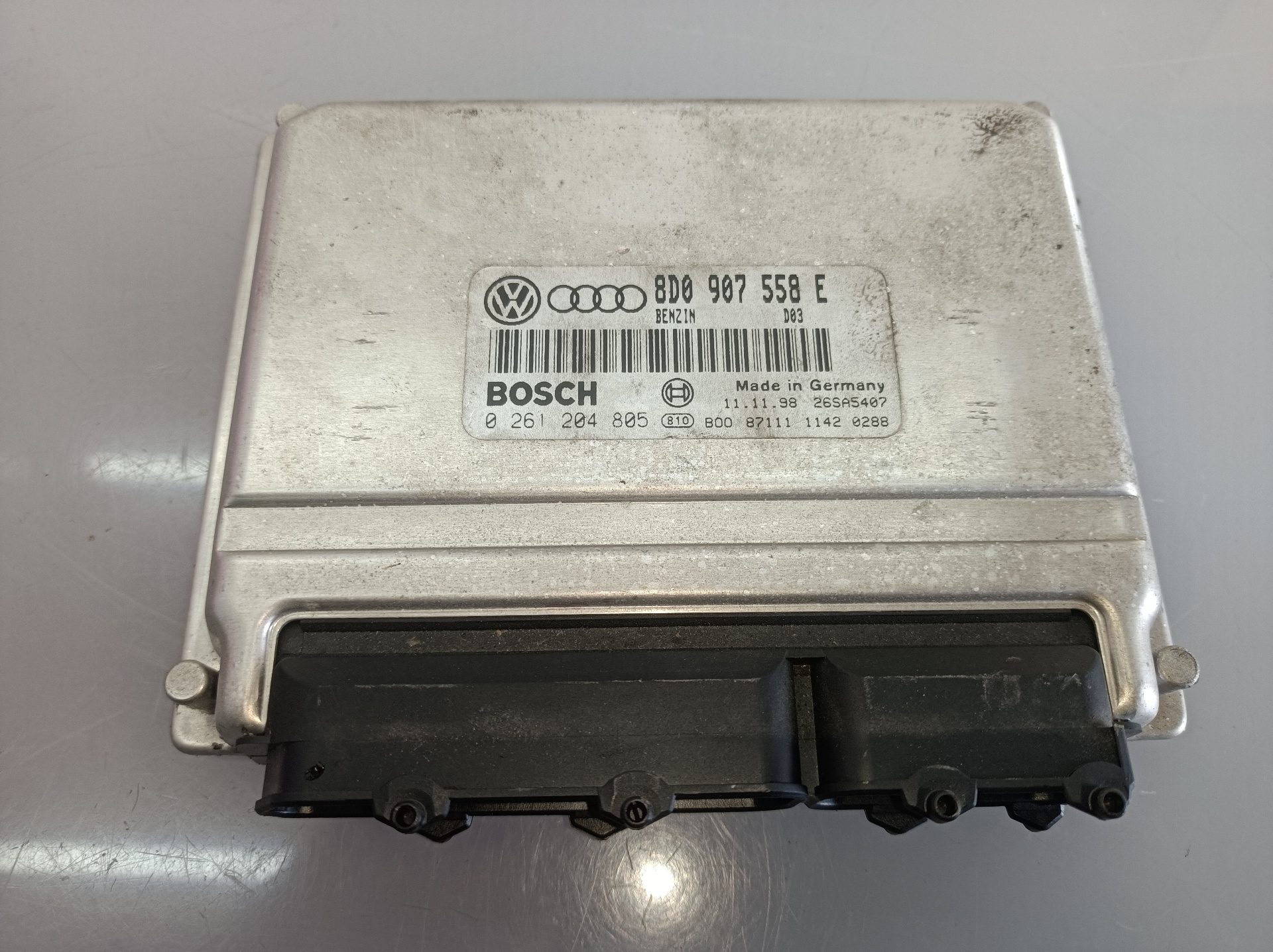 AUDI A4 B6/8E (2000-2005) Moottorin ohjausyksikkö ECU 8D0907558E,0261204805 26013145