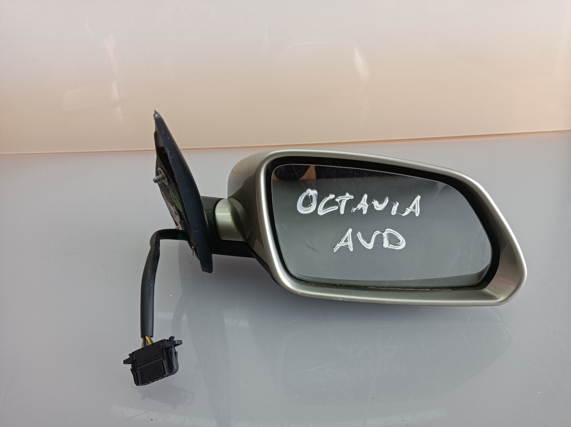 SKODA Octavia 2 generation (2004-2013) Right Side Wing Mirror 25296230