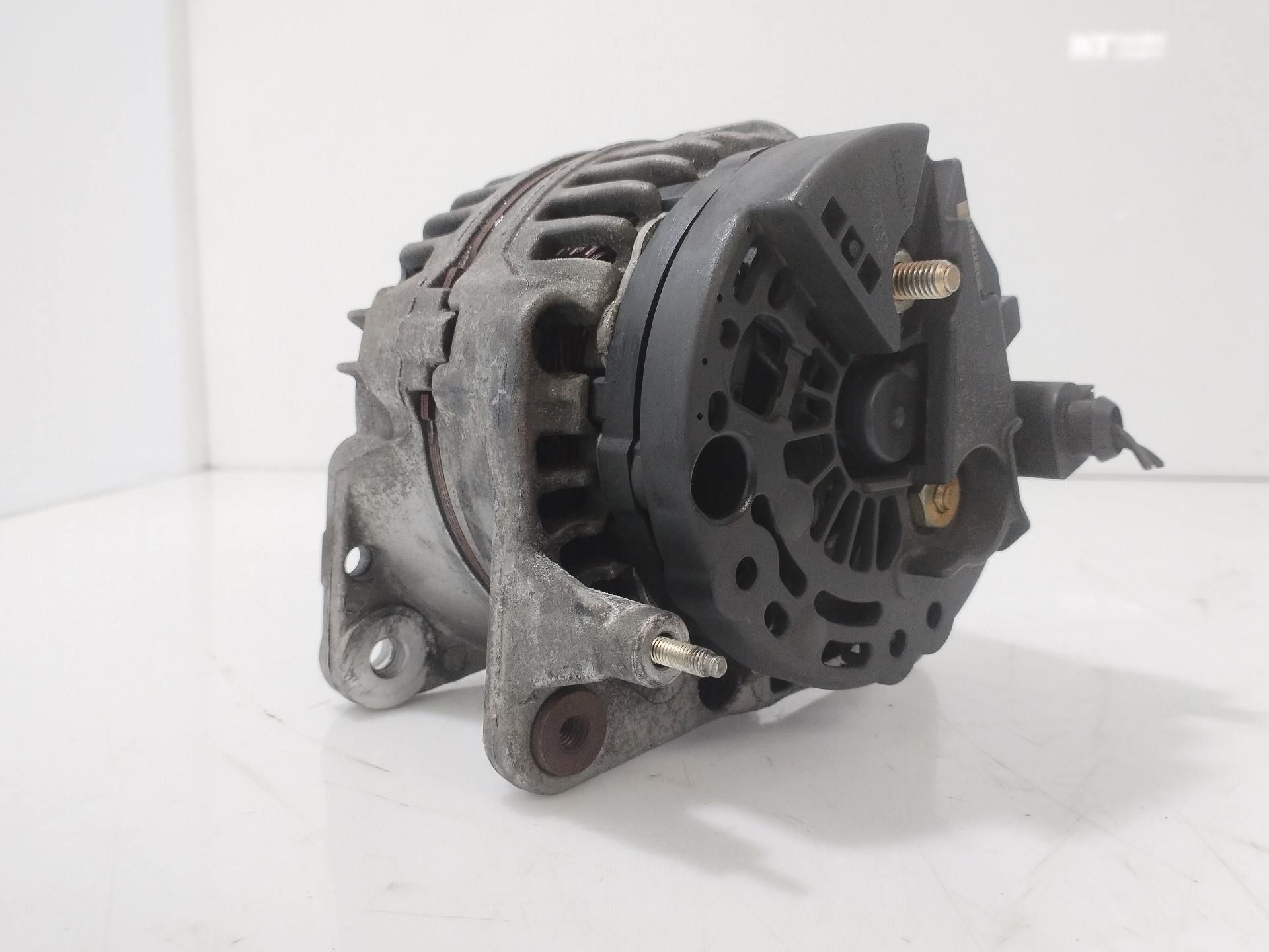 VOLKSWAGEN Bora 1 generation (1998-2005) Alternator 038903023L, 0124325001090 25025381