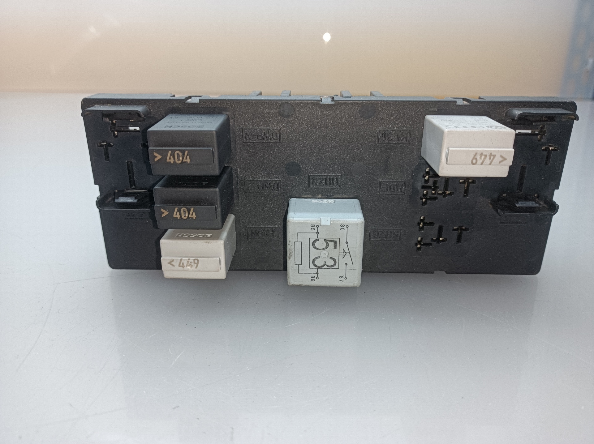 AUDI A3 8P (2003-2013) Fuse Box 8P0907279A 25386937