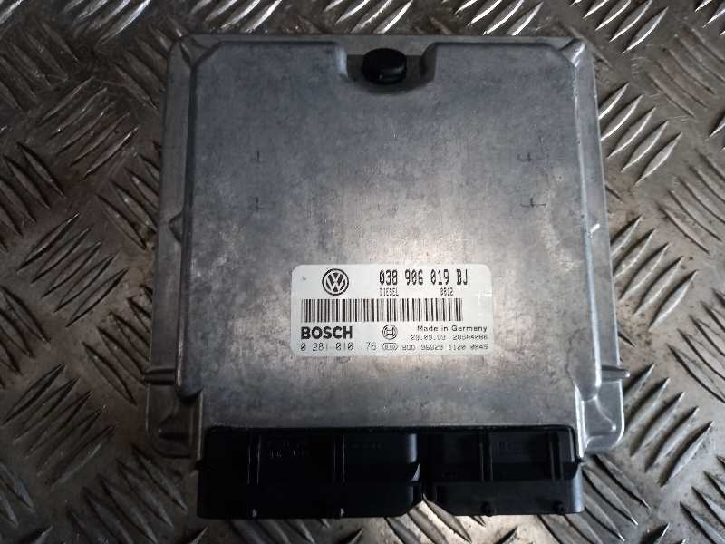 VOLKSWAGEN Passat B5 (1996-2005) Блок керування двигуном ECU 038906019BJ,0281010176 25995110