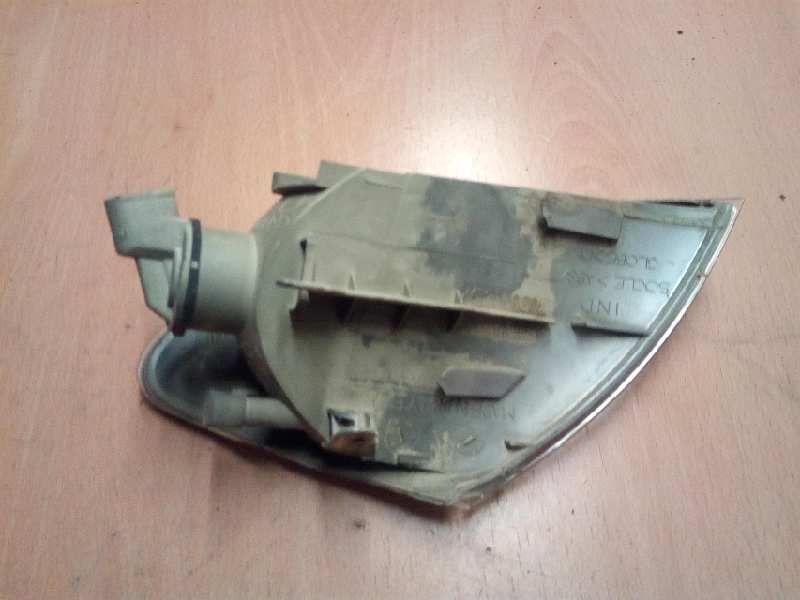 AUDI A6 C5/4B (1997-2004) Clignotant d'aile avant droit 7700831467 25601631