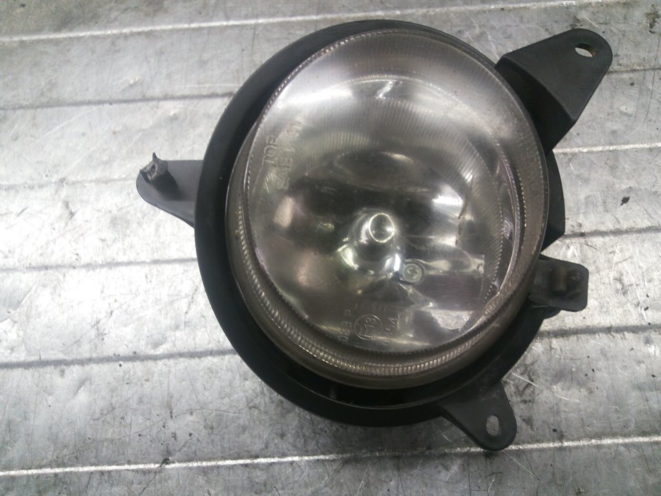 KIA Sorento 1 generation (2002-2011) Front Right Fog Light 922023E0 18610987