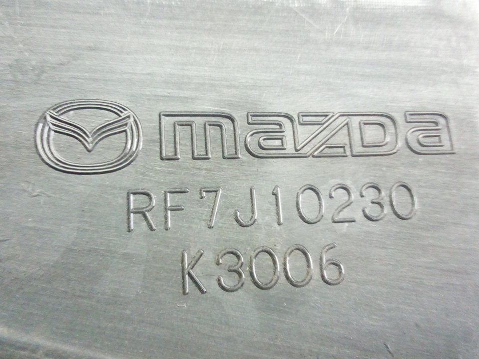 MAZDA 6 GG (2002-2007) Variklio dekoratyvinė plastmasė (apsauga) RF7J10230, K3006 24012046