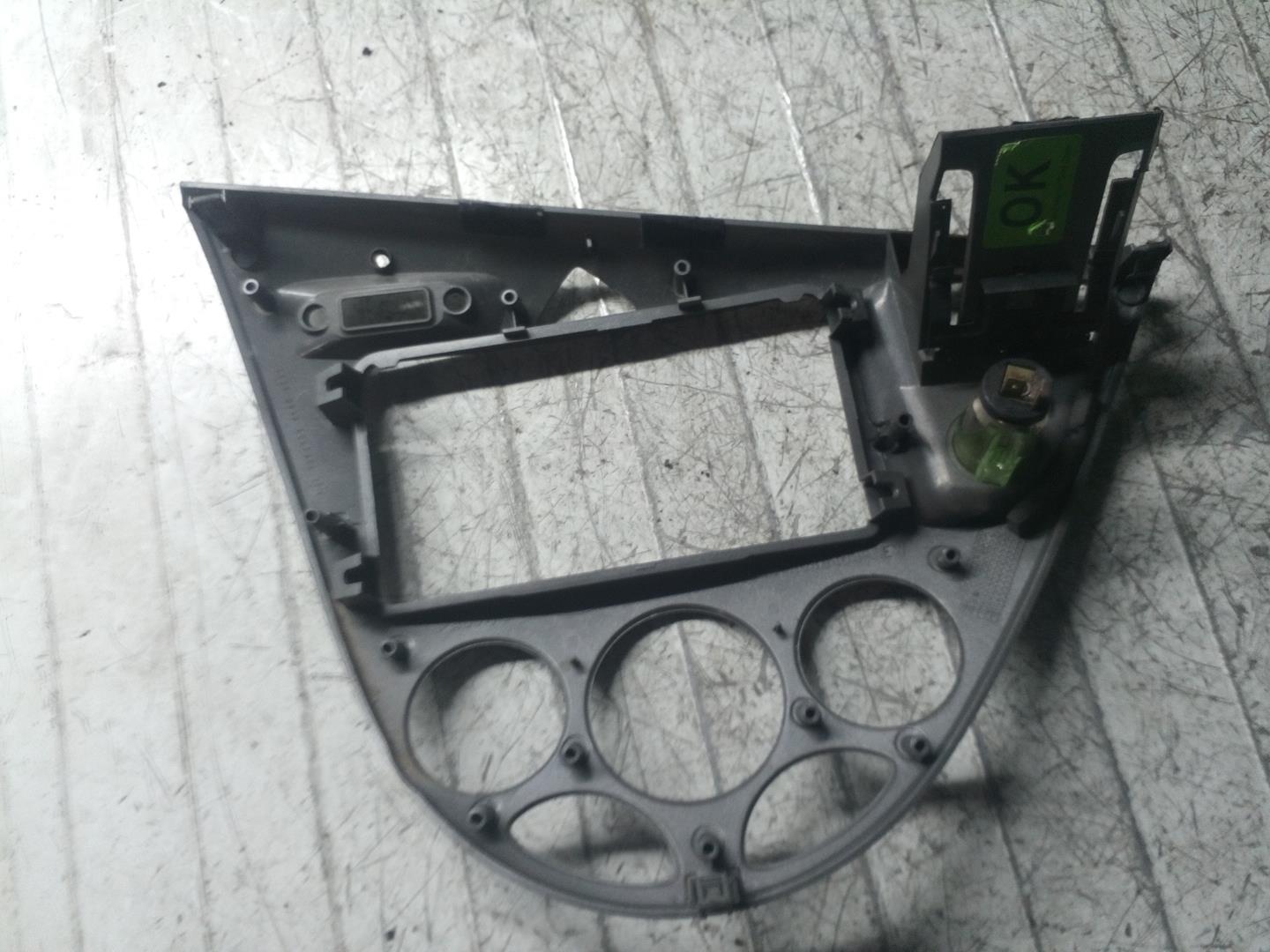 FORD Focus 1 generation (1998-2010) Other Trim Parts 98ABA046A04 18559078
