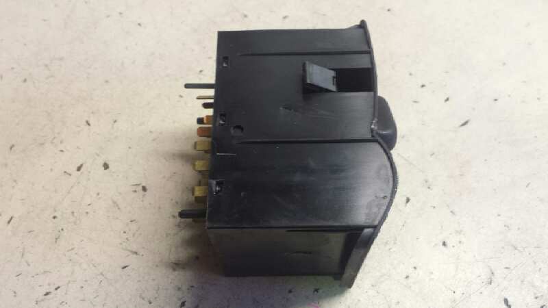 VAUXHALL UP/GQ (1999-2006) Headlight Switch Control Unit 90561379 25599560