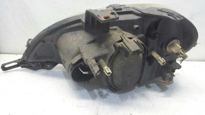 AUDI A6 C5/4B (1997-2004) Phare avant droit 25600632