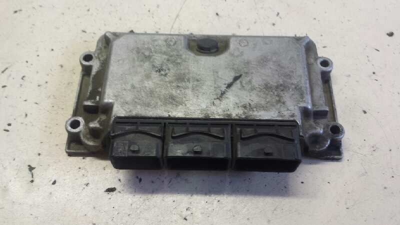 FORD R50 (2001-2006) Motorkontrollenhet ECU 0281001839 25599412