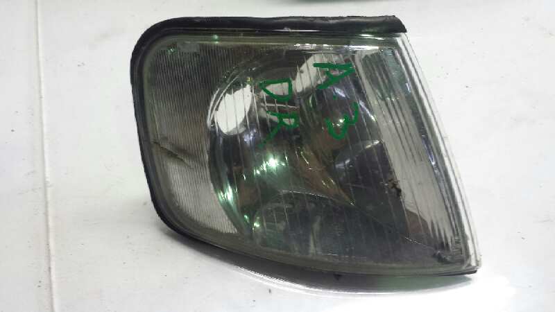 AUDI A2 8Z (1999-2005) Front Right Fender Turn Signal 25600002
