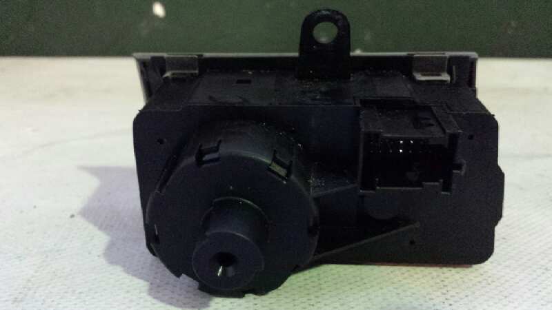 MERCEDES-BENZ E-Class W211/S211 (2002-2009) Headlight Switch Control Unit 2115450404 25594162