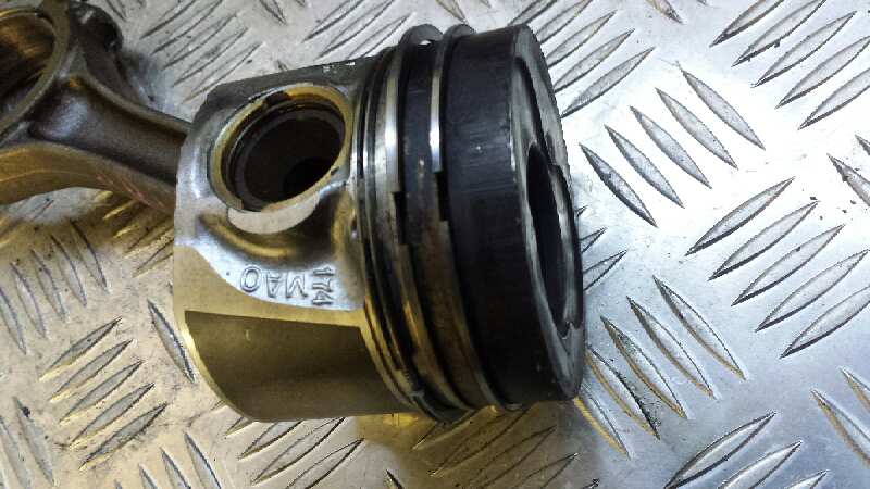 SEAT Leon 1 generation (1999-2005) Piston MOTORARL 25603001