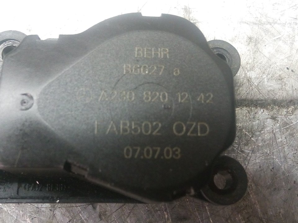 TOYOTA 1 generation (2007-2013) Нагревательный вентиляторный моторчик салона A2308201242 25604277
