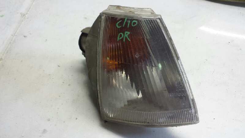 RENAULT Clio 1 generation (1990-1998) Front Right Fender Turn Signal 7700799758 25600032