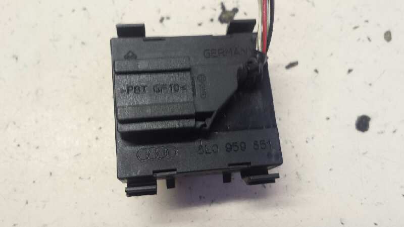 ALFA ROMEO GTV 916 (1995-2006) Front Left Door Window Switch 8L0959851 25599401