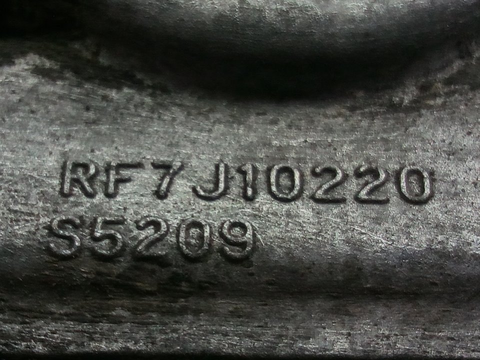 MAZDA 6 GH (2007-2013) Крышка клапана RF7J10220, S5209 24013063