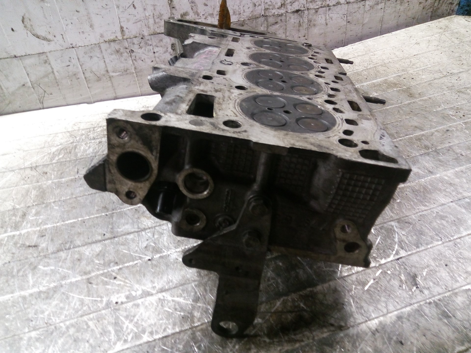 BMW 1 Series E81/E82/E87/E88 (2004-2013) Engine Cylinder Head 779767606 25603687