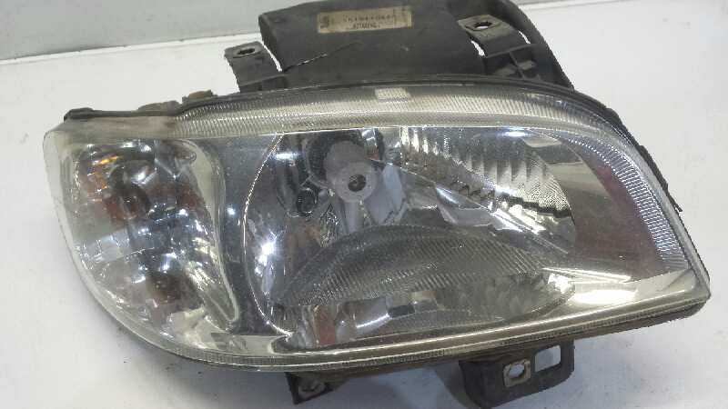 LEXUS IS XE20 (2005-2013) Front Right Headlight 6K1941044A 25600474