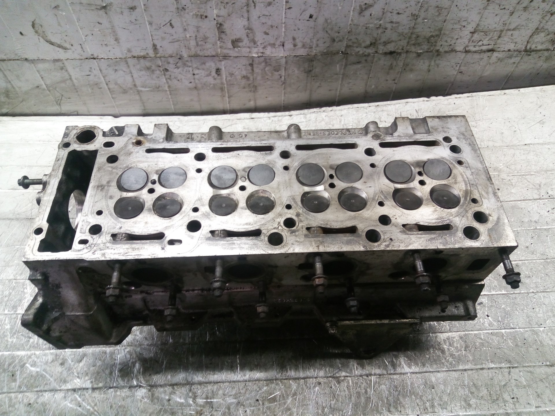 MERCEDES-BENZ Sprinter 2 generation (906) (2006-2018) Engine Cylinder Head A6460101420 25603700