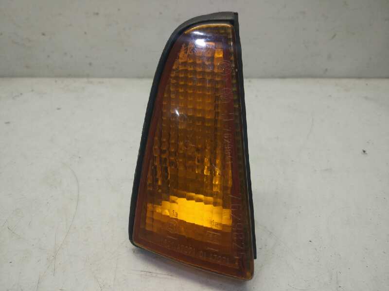 FIAT Front Right Fender Turn Signal 25600973