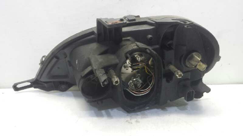 AUDI A6 C5/4B (1997-2004) Phare avant droit 25600639