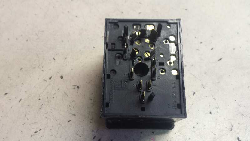 VAUXHALL UP/GQ (1999-2006) Headlight Switch Control Unit 90561379 25599560