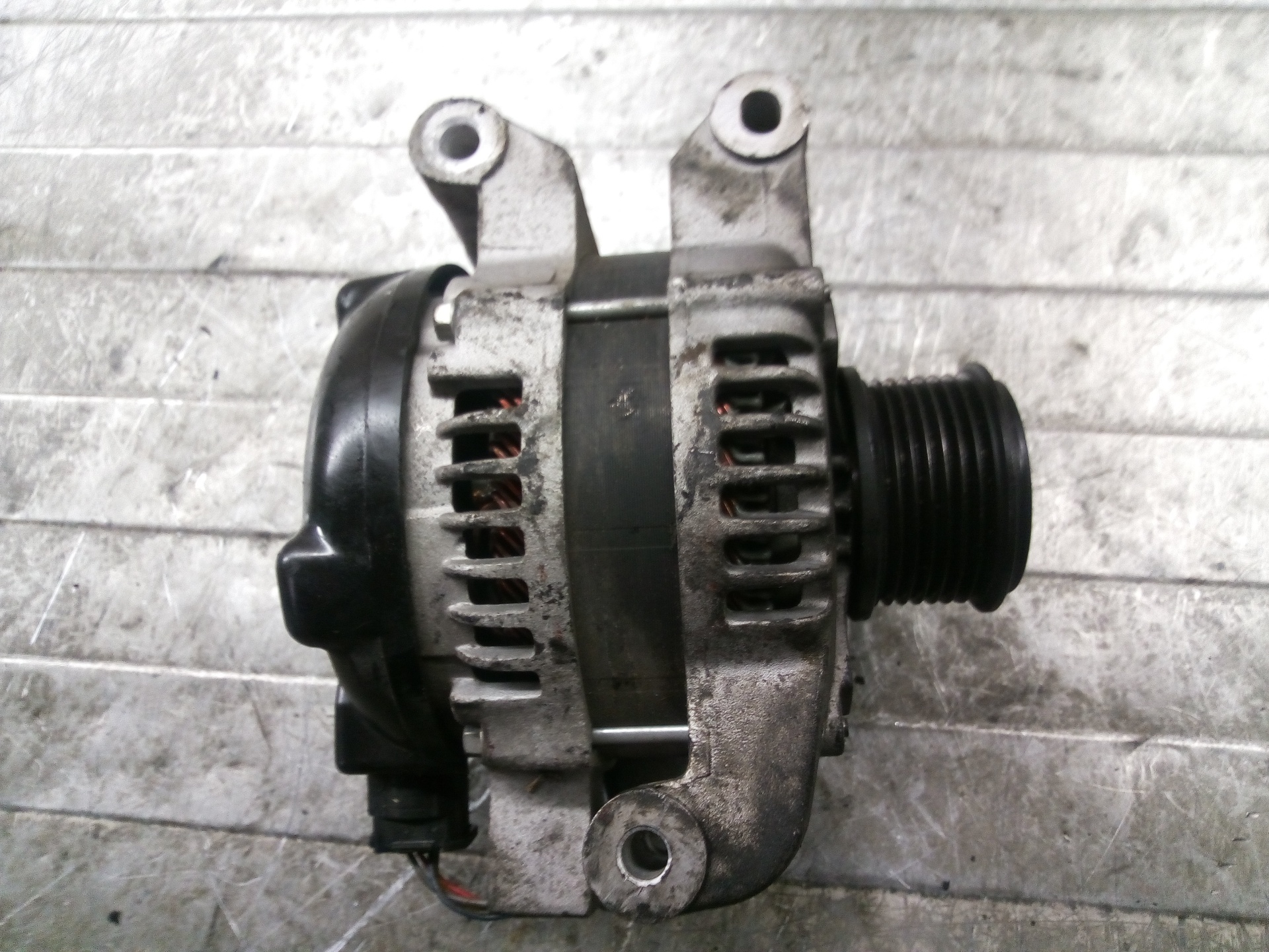 TOYOTA Avensis T27 1 generation (1997-2004) Alternator ERA02947 25603276