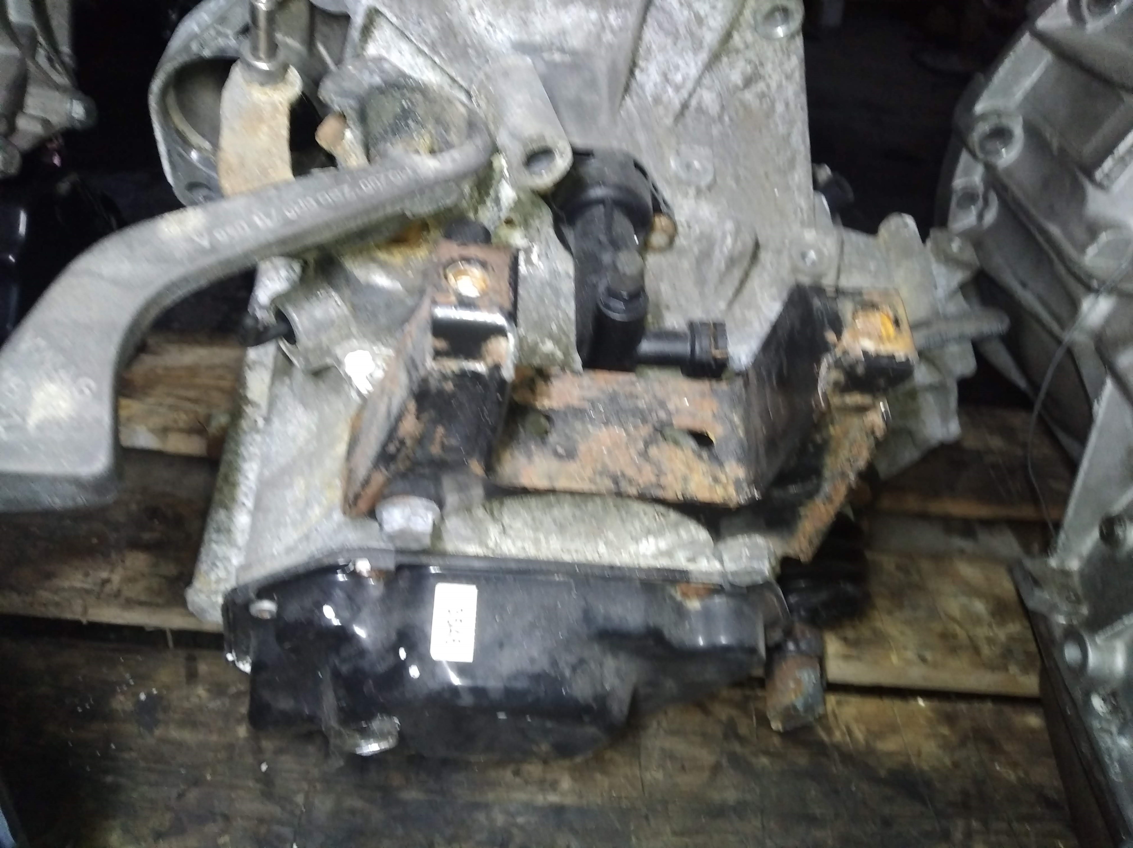 VOLKSWAGEN Polo 5 generation (2009-2017) Gearbox LNR 18498313