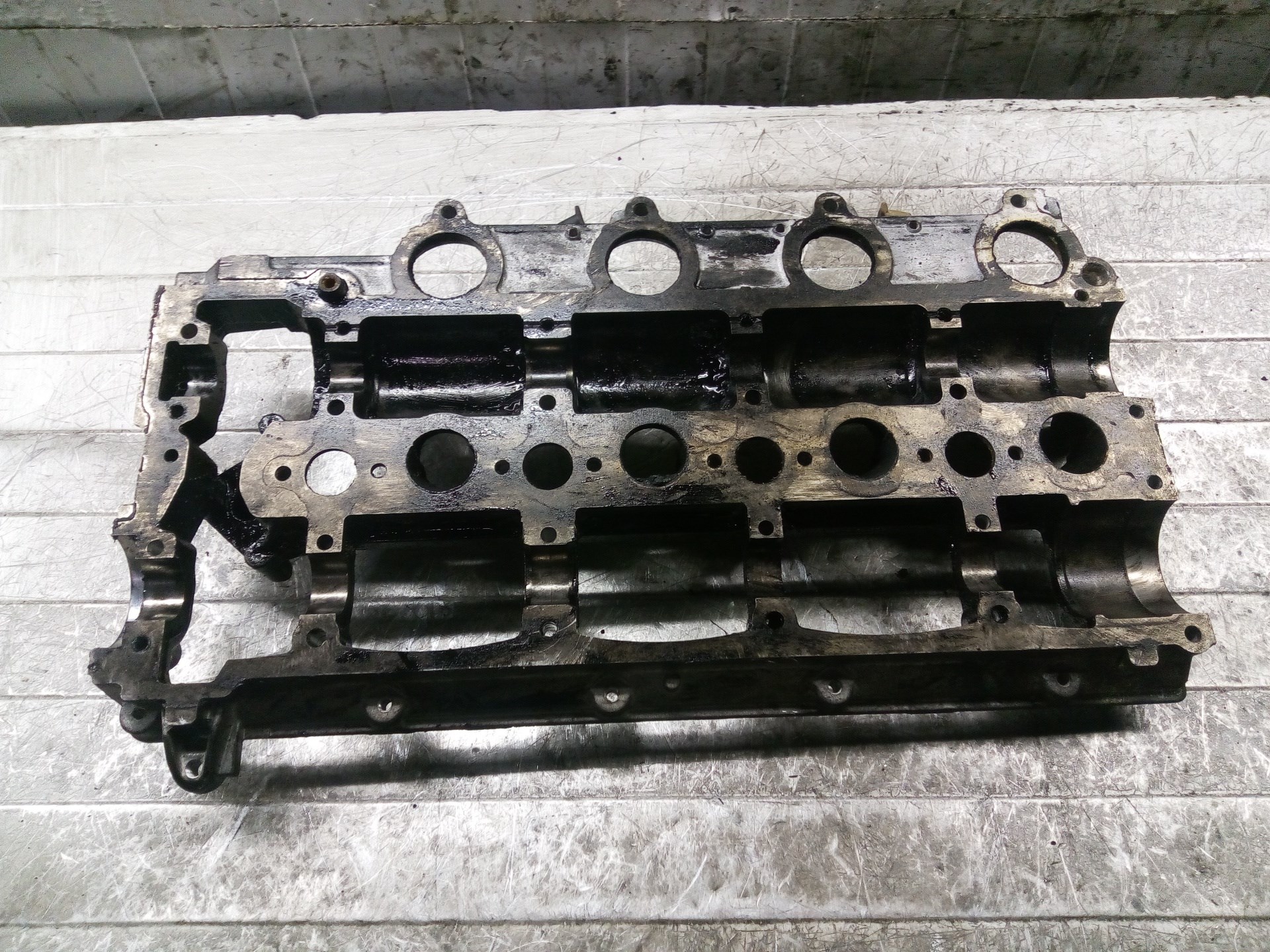 PEUGEOT Pajero 1 generation (1982-1991) Valve Cover 9656823180 25603087