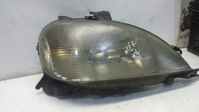 AUDI A6 C5/4B (1997-2004) Phare avant droit 25600639