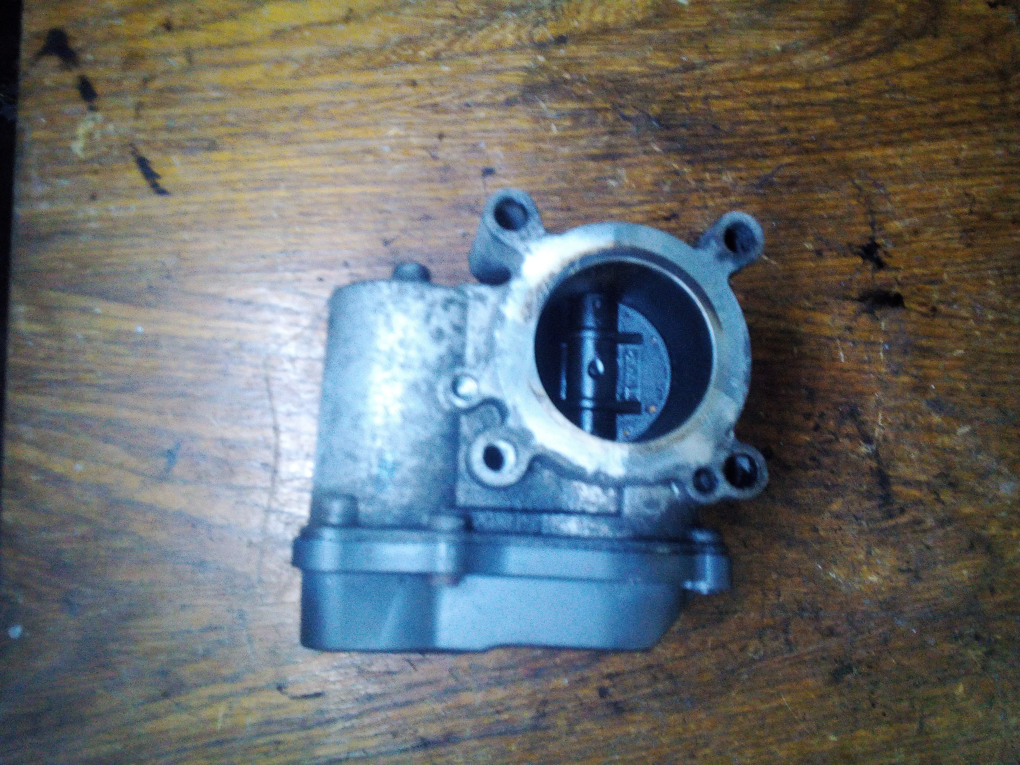 SKODA Fabia 6Y (1999-2007) Throttle Body 03D133062E 18499826