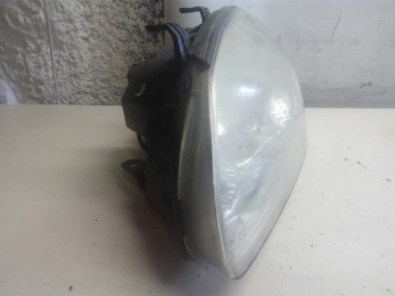 KIA Carnival UP/GQ (1999-2006) Front Left Headlight 25599921