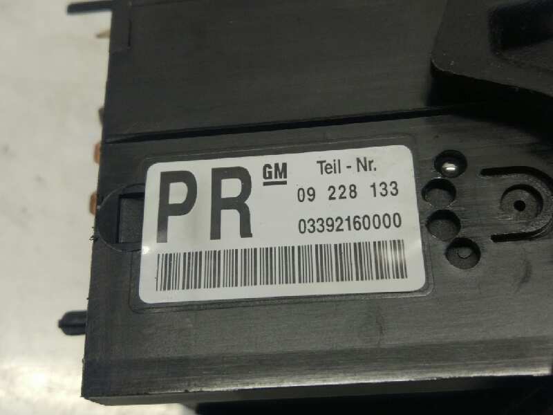 OPEL Vectra B (1995-1999) Headlight Switch Control Unit 09228133 25600861