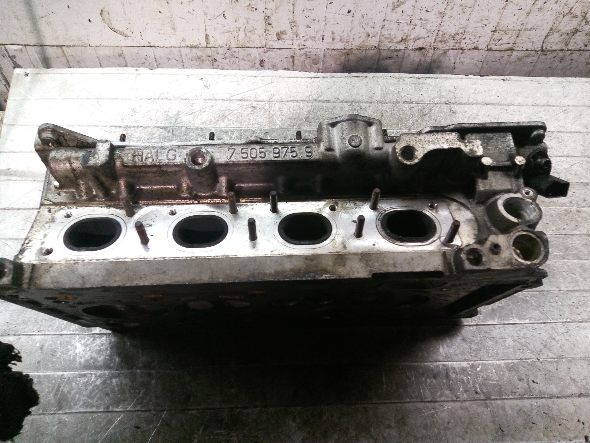 BMW 1 Series E81/E82/E87/E88 (2004-2013) Engine Cylinder Head 75059759 25603696