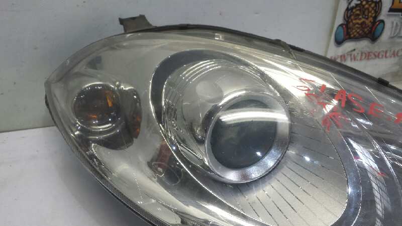 MERCEDES-BENZ A-Class W169 (2004-2012) Front Right Headlight 25600365