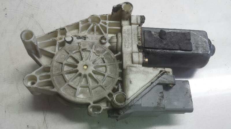 CITROËN W245 (2005-2011) Moteur de commande de vitre de porte arrière gauche 105772101 25600197