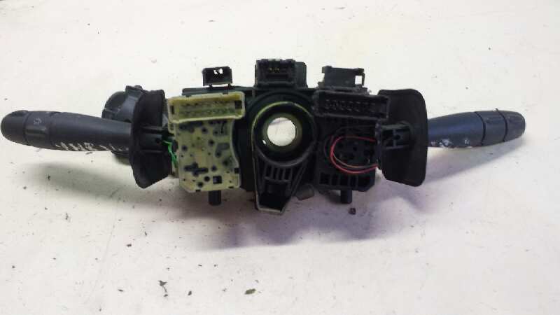 RENAULT Megane 2 generation (2002-2012) Руль 2700428212 25599124