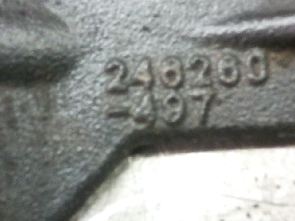 TOYOTA Avensis 2 generation (2002-2009) Kitos variklio skyriaus detalės 246260497 18608177