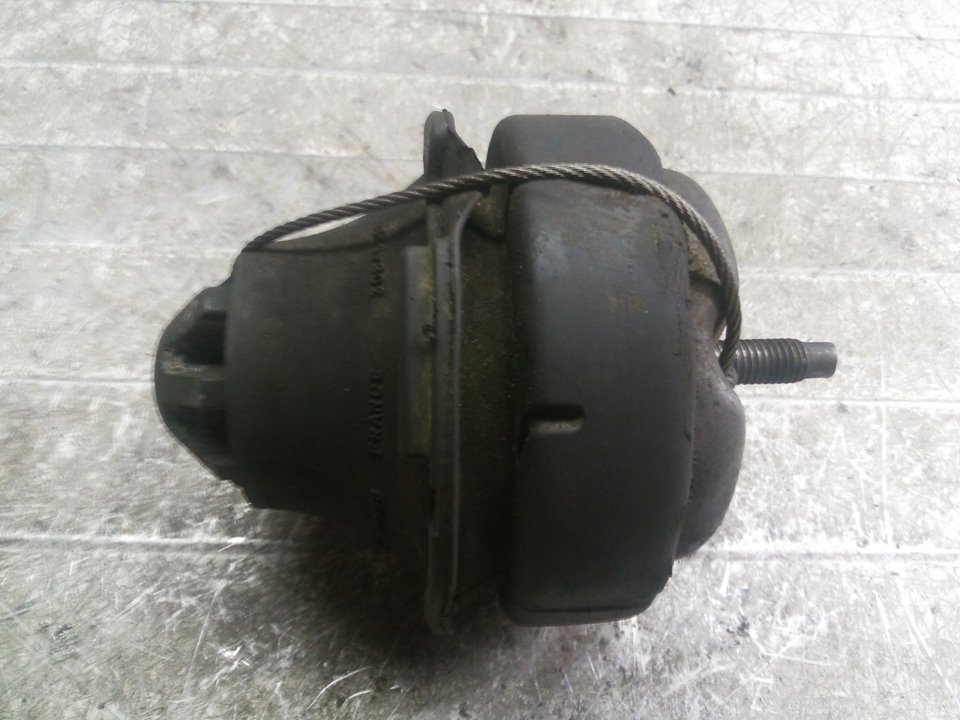 VOLVO V70 2 generation (2000-2008) Other Engine Compartment Parts 30645228 25266061
