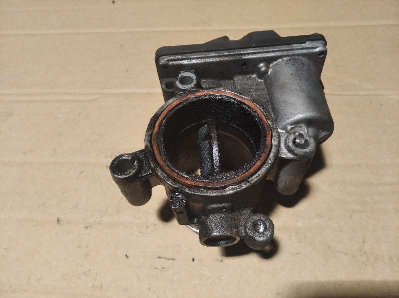 VOLKSWAGEN Tiguan 1 generation (2007-2017) Throttle Body 03L128063E 25602689