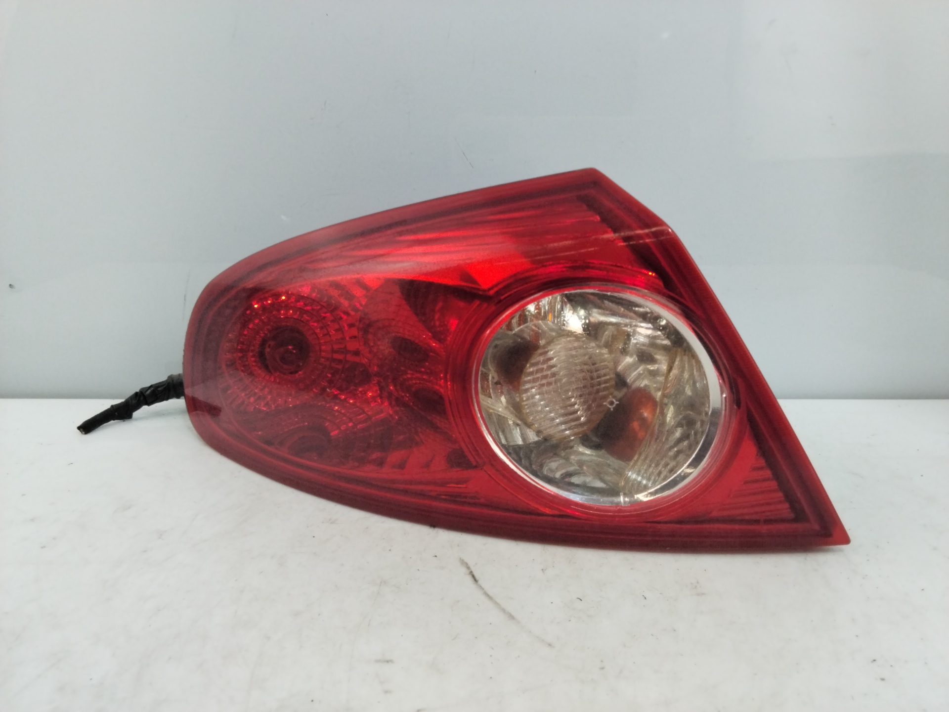 CHEVROLET Rear Left Taillight 201192L 25807900